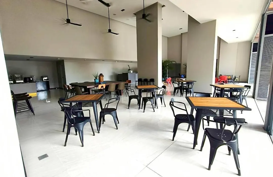 Beehive Boutique Hotel Phuket-1